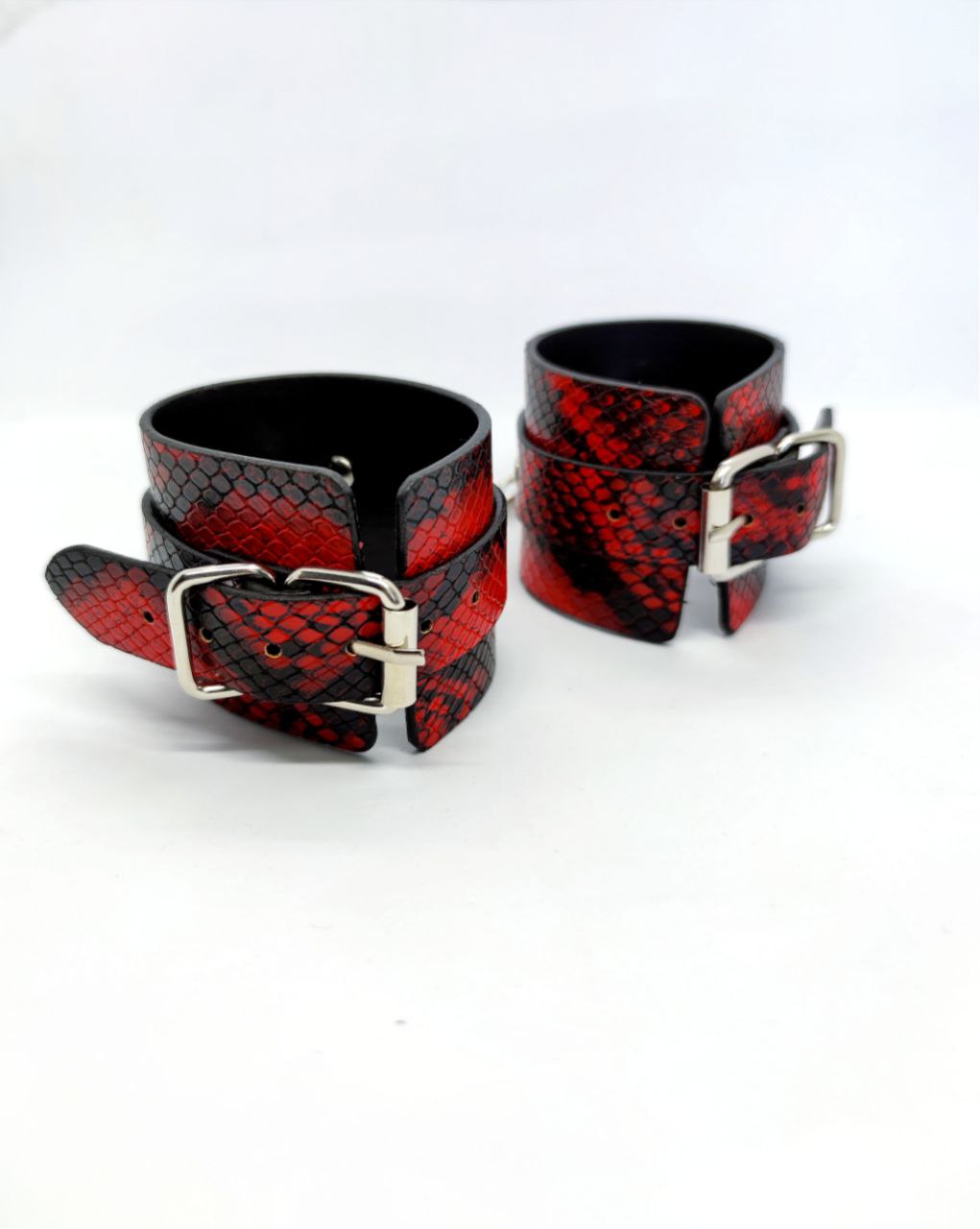 systema-fyksatsyy-ds-fetish-ankle-and-hand-cuff-black-red-29195552831706_-138b80a59a